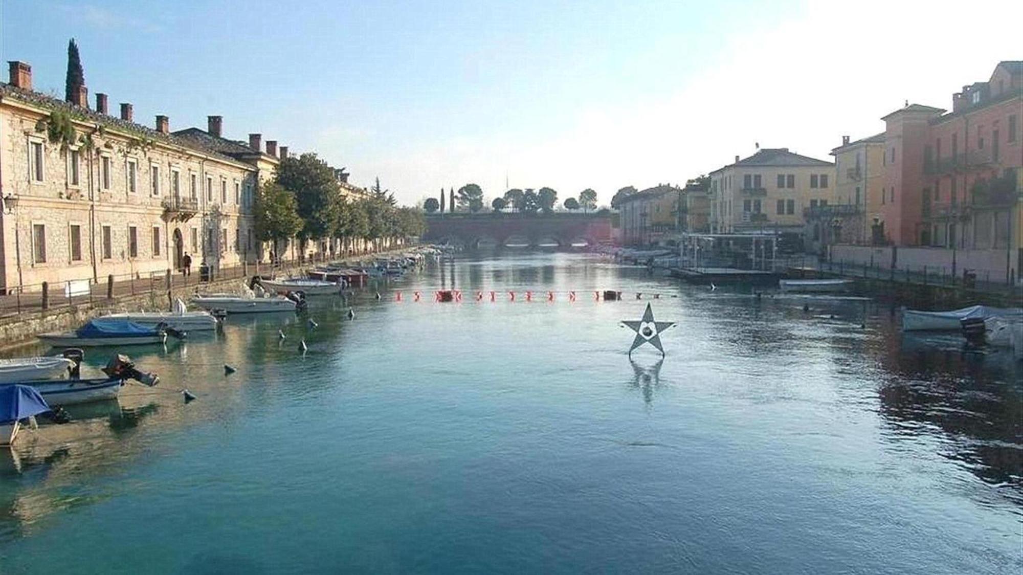 Cappuccini Appartments Peschiera del Garda Esterno foto